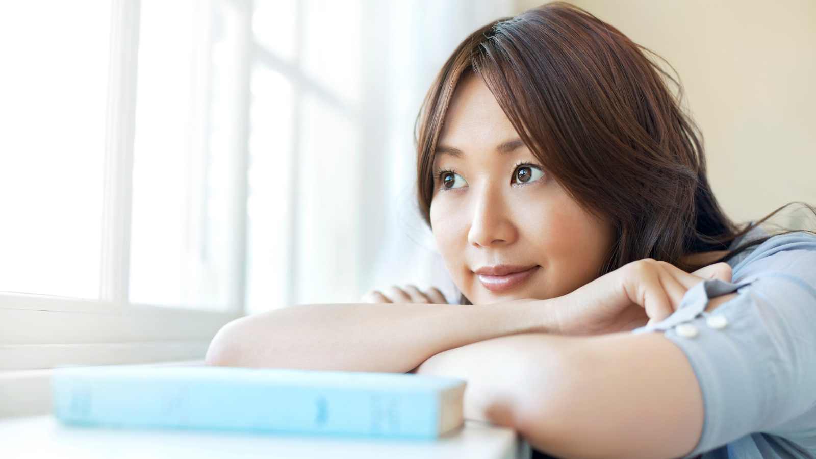 woman daydreaming